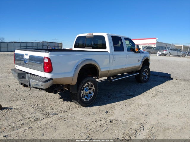2011 FORD F-250 1FT7W2BT5BEC92573 Photo 3