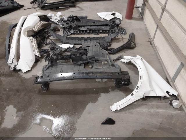 2T3JFREV5GW419284 Toyota RAV4 SE