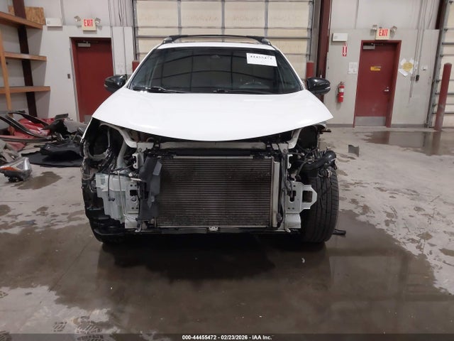 2T3JFREV5GW419284 Toyota RAV4 SE