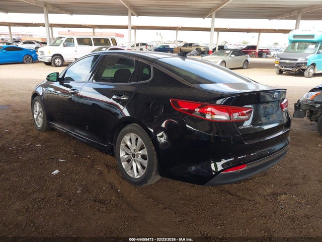 2018 KIA OPTIMA 5XXGT4L32JG241481 Photo 2