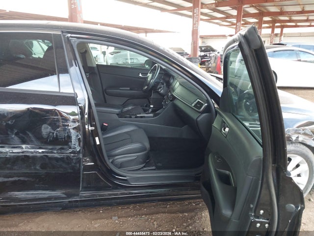 2018 KIA OPTIMA 5XXGT4L32JG241481 Photo 4