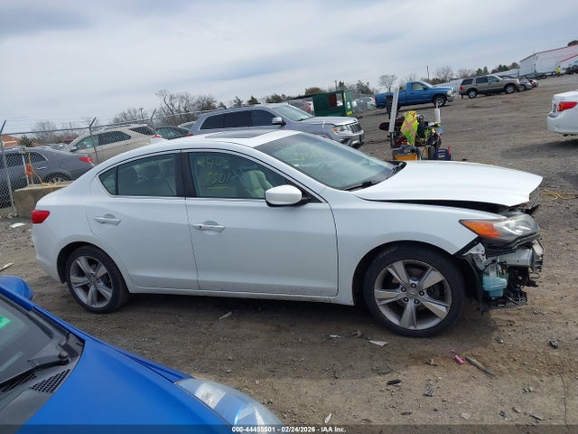 44455501 :رقم المزاد ، 19VDE1F55FE007157 vin ، 2015 Acura Ilx 2.0l مزاد بيع