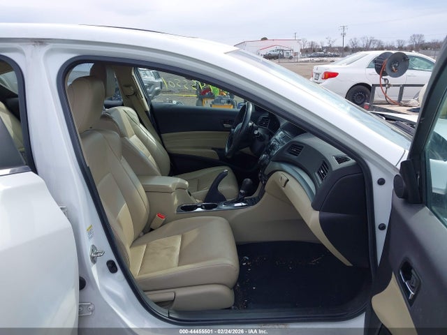 44455501 :رقم المزاد ، 19VDE1F55FE007157 vin ، 2015 Acura Ilx 2.0l مزاد بيع