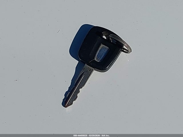 Продажа на аукционе авто 2002 Lincoln Town Car Signature, vin: 1LNHM82W72Y633036, номер лота: 44455525