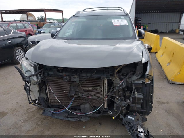 JN8AT2MV9GW132697 Nissan ROGUE SV