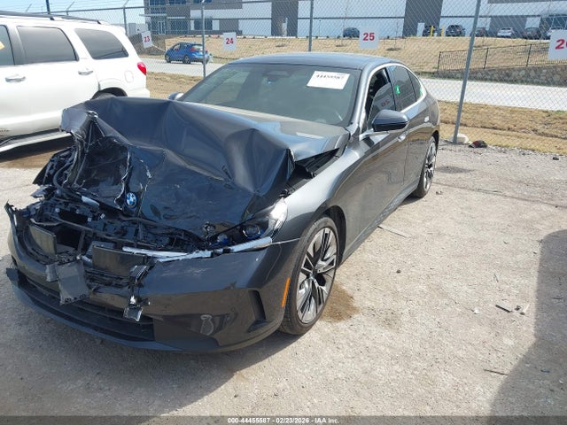 44455587 :رقم المزاد ، WBY33FK04RCR61814 vin ، 2024 Bmw I5 Edrive40 مزاد بيع