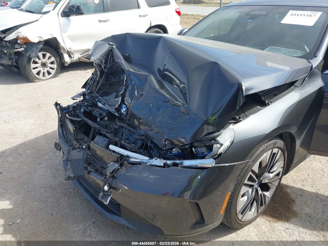 44455587 :رقم المزاد ، WBY33FK04RCR61814 vin ، 2024 Bmw I5 Edrive40 مزاد بيع