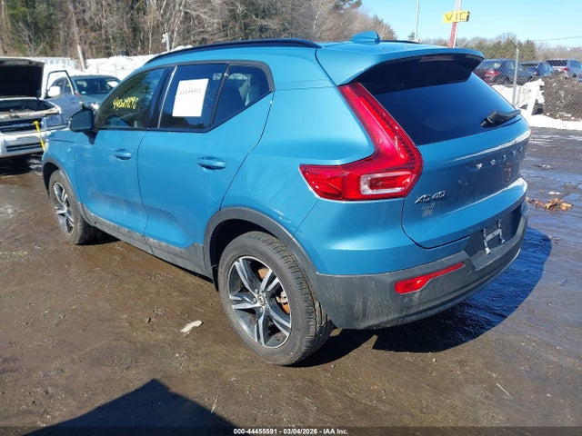 2024 VOLVO XC40 YV4L12UK7R2222566 Photo 2