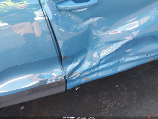 2024 VOLVO XC40 YV4L12UK7R2222566 Photo 5