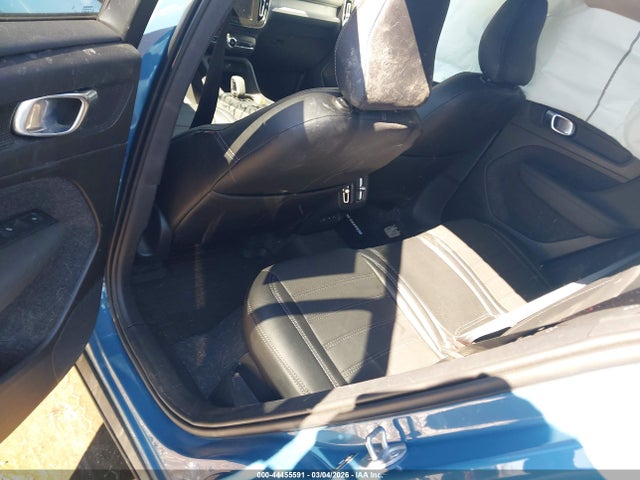 2024 VOLVO XC40 YV4L12UK7R2222566 Photo 7
