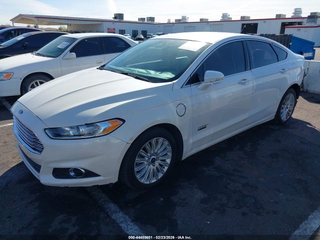 Ford Fusion Energi Se Luxury 2015 3FA6P0PU3FR247736 Image 2