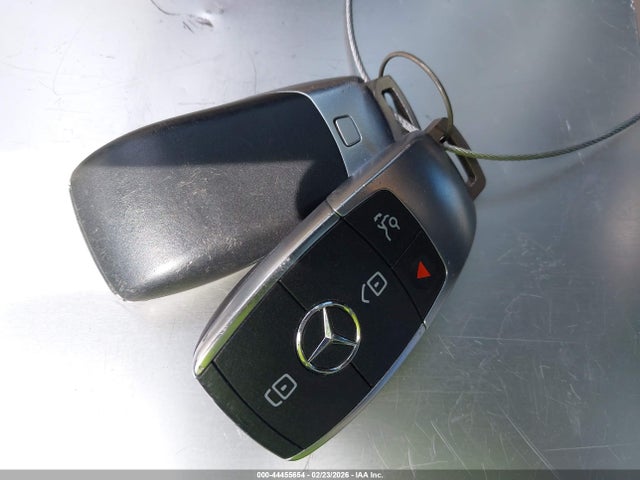 WDD3G4EB0KW023195 Mercedes-Benz A 220