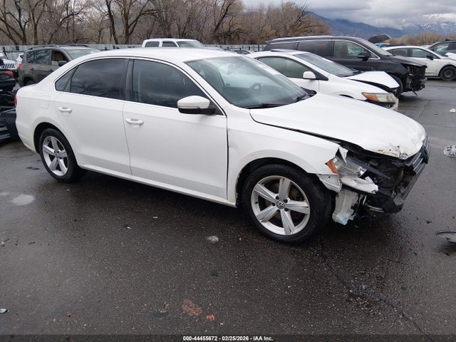 Volkswagen Passat 2.5l Se 2014 1VWBP7A37EC012297 головне зображення