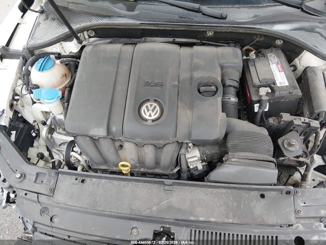 1VWBP7A37EC012297 Volkswagen Passat 2.5l Se