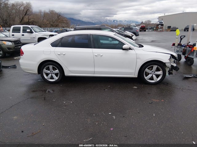 1VWBP7A37EC012297 Volkswagen Passat 2.5l Se