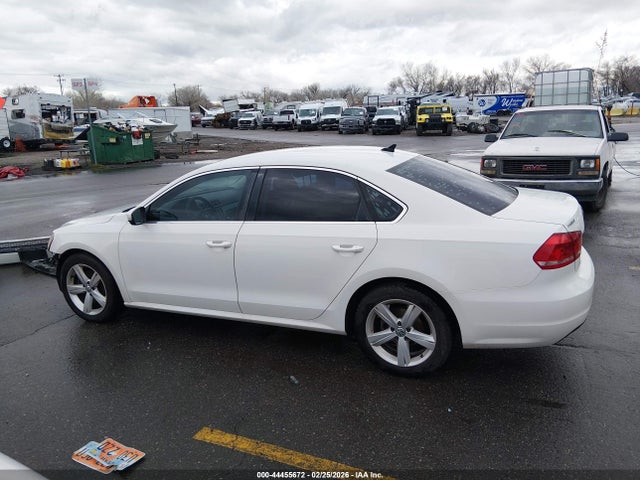 1VWBP7A37EC012297 Volkswagen Passat 2.5l Se