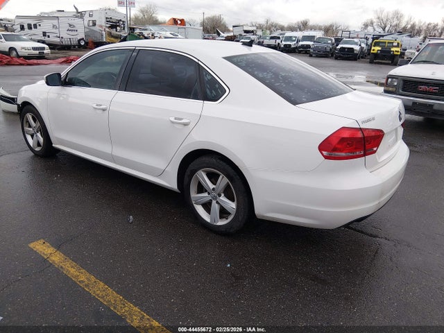 1VWBP7A37EC012297 Volkswagen Passat 2.5l Se
