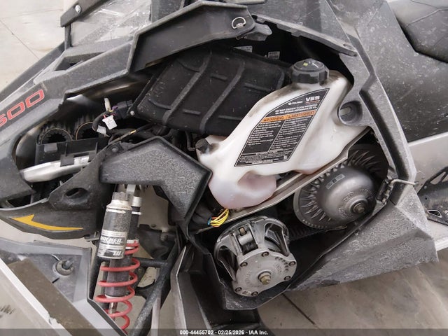 Polaris 600 Switchback 2015 SN1DA6PS6FC543818 Image 10