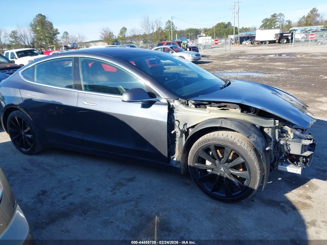 5YJ3E1EB5JF121236 Tesla Model 3 Long Range/performance