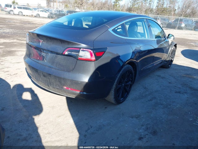 5YJ3E1EB5JF121236 Tesla Model 3 Long Range/performance