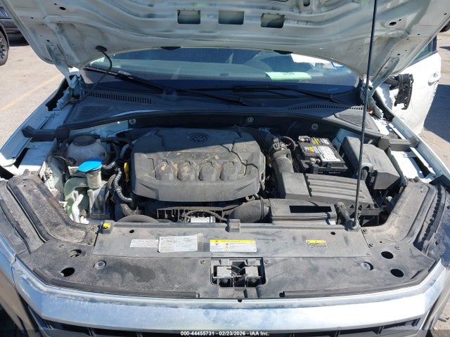 44455731 :رقم المزاد ، 1VWAA7A31MC018236 vin ، 2021 Volkswagen Passat 2.0t S مزاد بيع