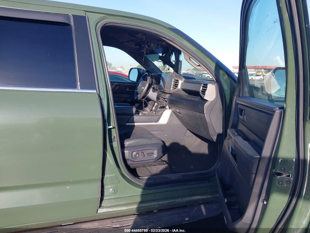 2023 TOYOTA TUNDRA 5TFJA5DB8PX072284 Photo 4