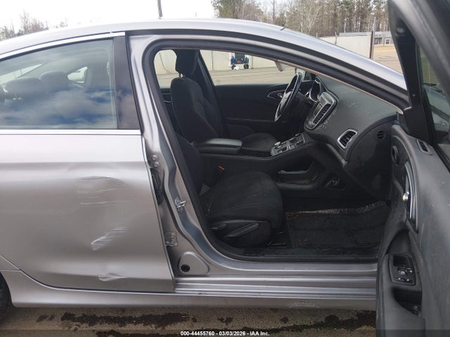 Продажа на аукционе авто 2015 Chrysler 200 Limited, vin: 1C3CCCAB2FN745659, номер лота: 44455760