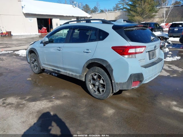 2018 SUBARU CROSSTREK JF2GTABC1JH329233 Photo 2