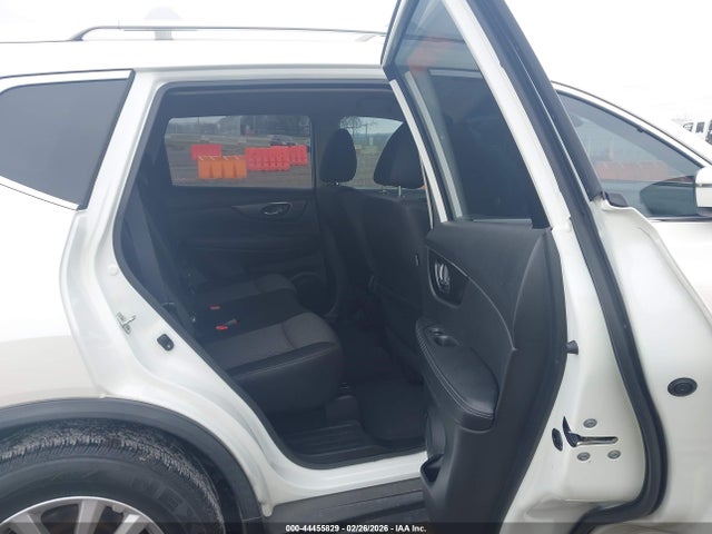 JN8AT2MTXKW259479 Nissan ROGUE SV