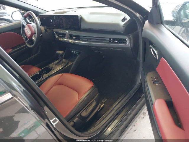 2025 KIA K4 3KPFW4DC8SE098998 Photo 4