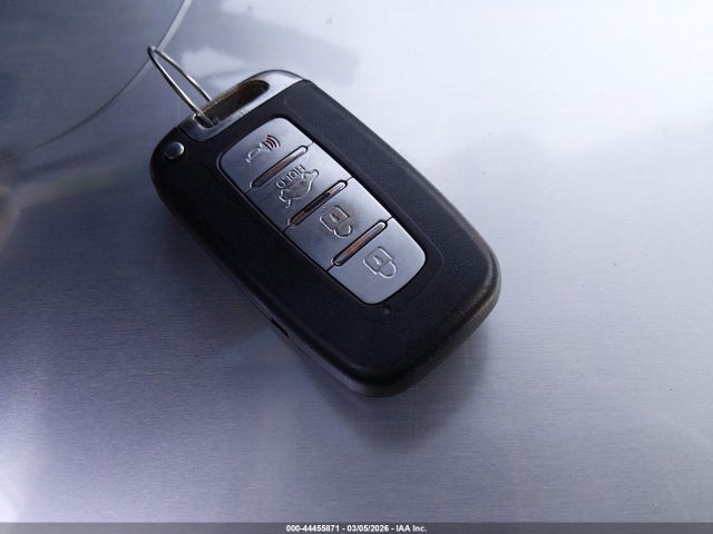 Hyundai Sonata Hybrid Limited 2015 KMHEC4A4XFA132462 Image 11