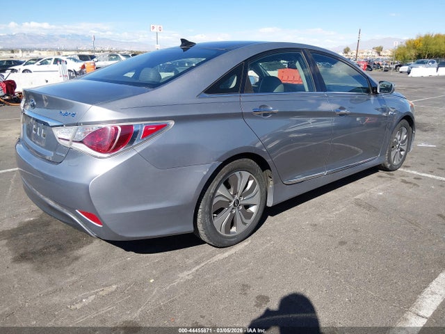 Hyundai Sonata Hybrid Limited 2015 KMHEC4A4XFA132462 Image 4