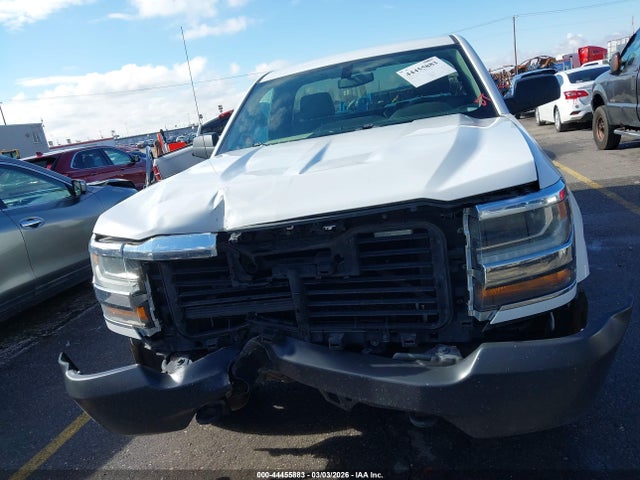 1GCNKNEC6JZ237993 Chevrolet Silverado 1500 Wt
