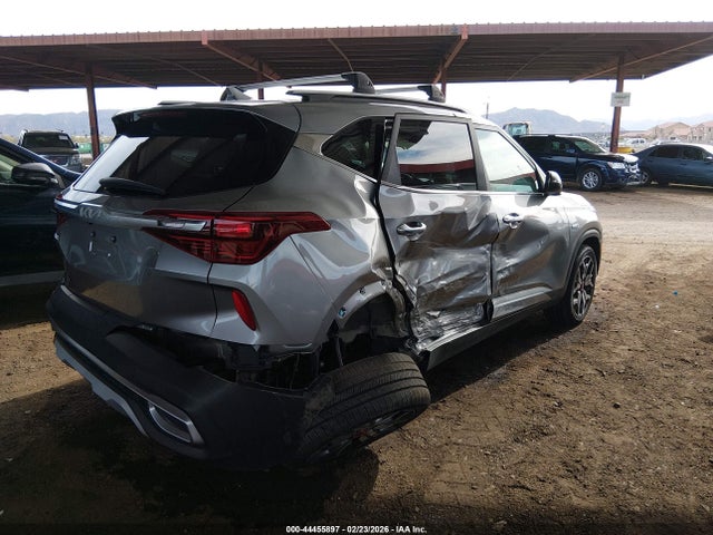 2023 KIA SELTOS KNDETCA24P7384218 Photo 3