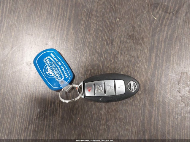 5N1AT2MV0FC792697 Nissan Rogue Sl