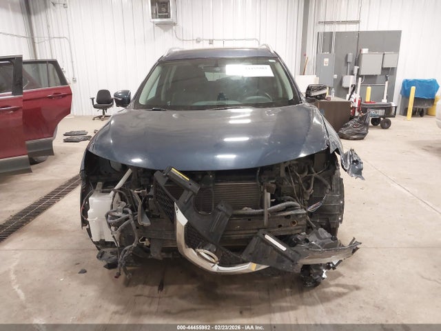 5N1AT2MV0FC792697 Nissan Rogue Sl