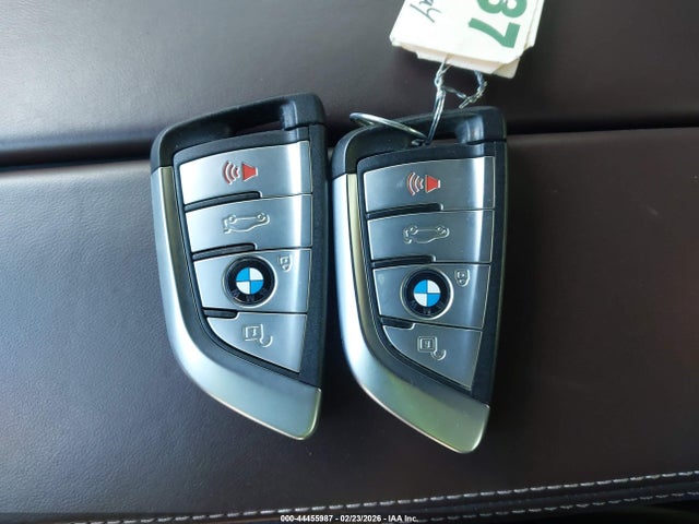 2021 BMW M550I WBA13BK04MCH49294 Photo 10