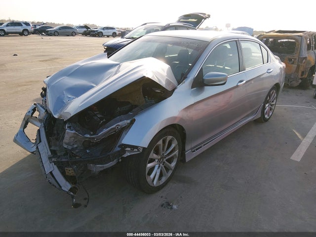 44456003 :رقم المزاد ، 1HGCR2F15HA010657 vin ، 2017 Honda Accord Sport Se مزاد بيع