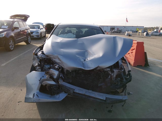 44456003 :رقم المزاد ، 1HGCR2F15HA010657 vin ، 2017 Honda Accord Sport Se مزاد بيع
