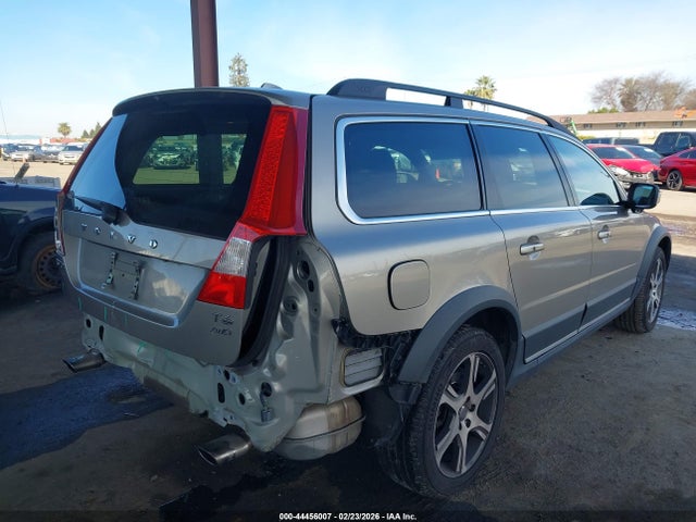 2013 VOLVO XC70 YV4902BZ7D1163921 Photo 3