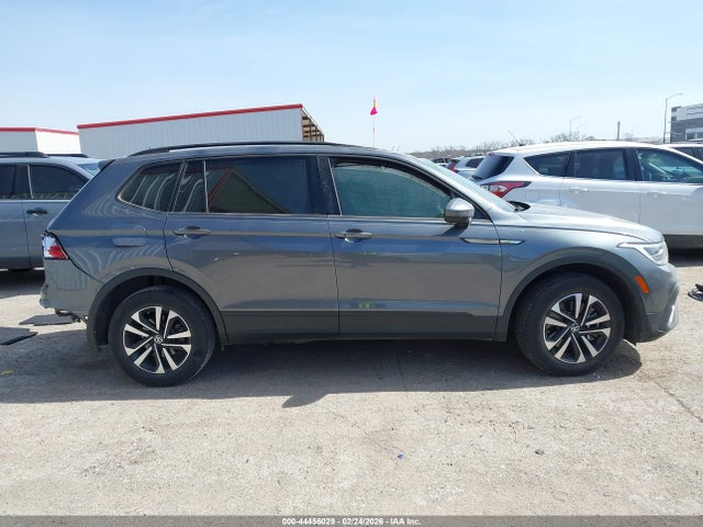 Продажа на аукционе авто 2024 Volkswagen Tiguan 2.0t S, vin: 3VVRB7AX2RM068494, номер лота: 44456029