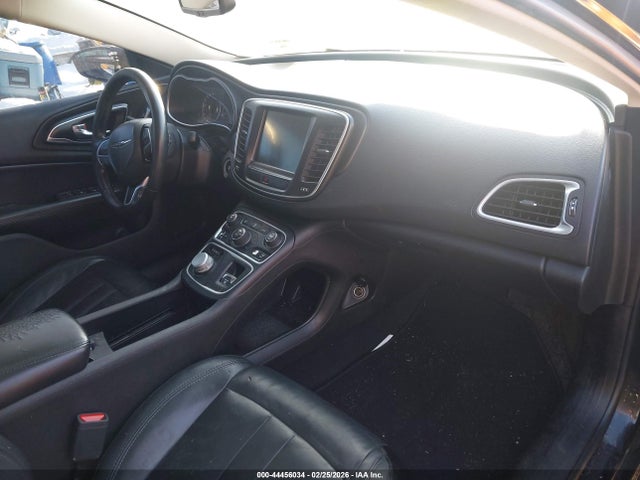 Продажа на аукционе авто 2017 Chrysler 200 Limited Platinum, vin: 1C3CCCAB3HN507225, номер лота: 44456034