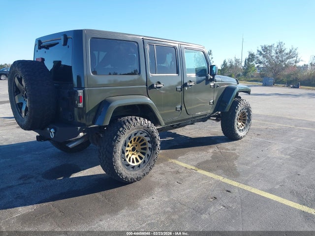 2015 JEEP WRANGLER UNLIMITED 1C4BJWDG4FL742392 Photo 3