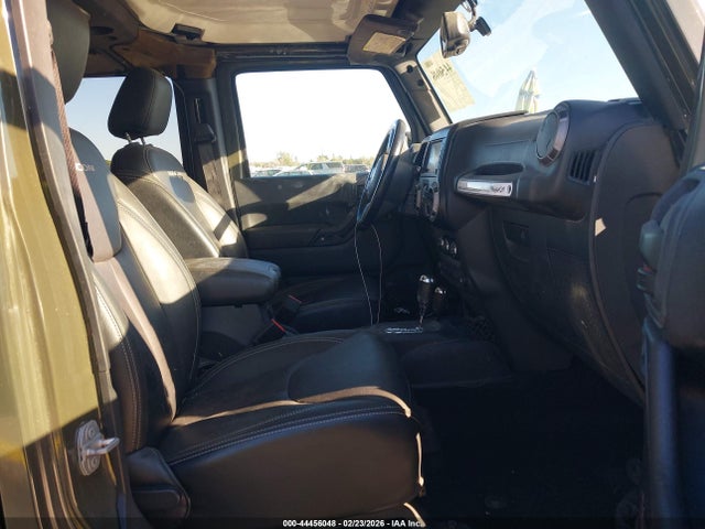 2015 JEEP WRANGLER UNLIMITED 1C4BJWDG4FL742392 Photo 4