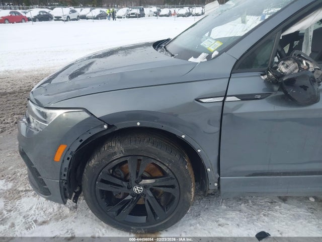 Aukcja sprzedaży 2023 Volkswagen Tiguan 2.0t Se R-line Black, vin: 3VV8B7AXXPM126893, numer aukcji: 44456054