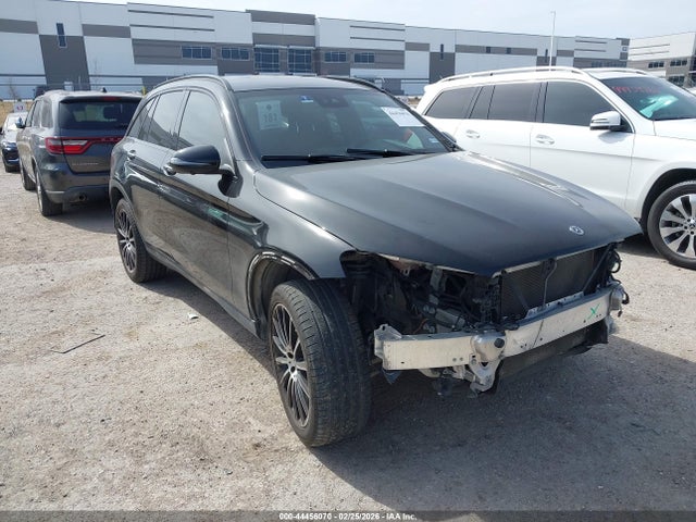 44456070 :رقم المزاد ، W1N0G8EB3NG071270 vin ، 2022 Mercedes-benz Glc 300 4matic Suv مزاد بيع