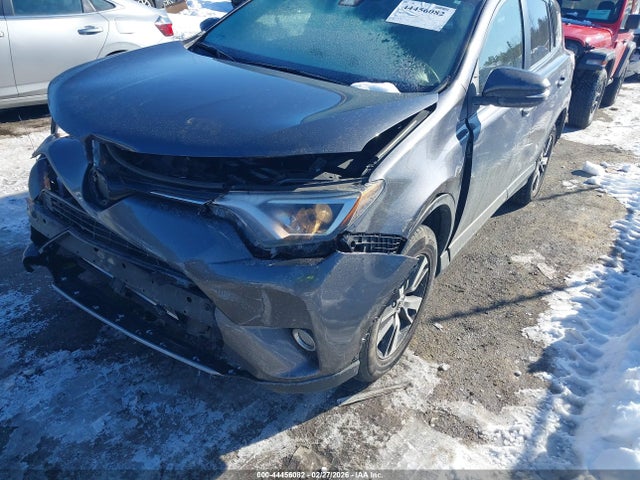 44456082 :رقم المزاد ، JTMRFREV4HJ168115 vin ، 2017 Toyota Rav4 Xle مزاد بيع
