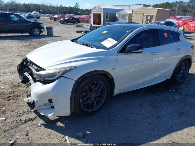 2018 INFINITI QX30 SJKCH5CP3JA040321 Photo 1