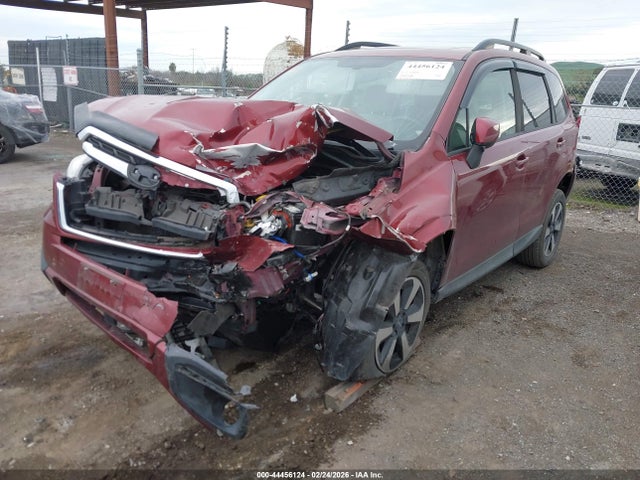 Subaru Forester 2.5i Premium 2018 JF2SJAEC6JH521310 Image 2