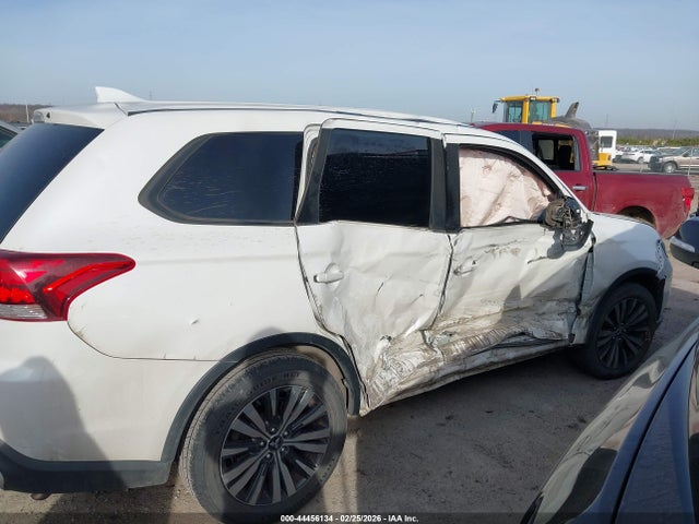 Продажа на аукционе авто 2019 Mitsubishi Outlander Se, vin: JA4AD3A37KZ055220, номер лота: 44456134